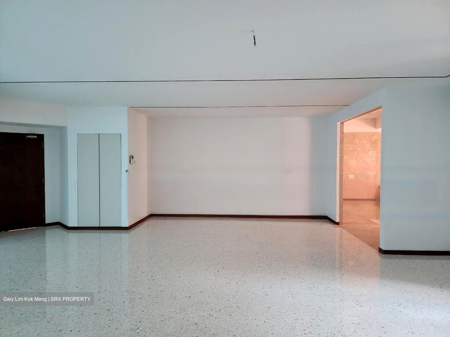 Garden Apartment (D10), Apartment #476501321